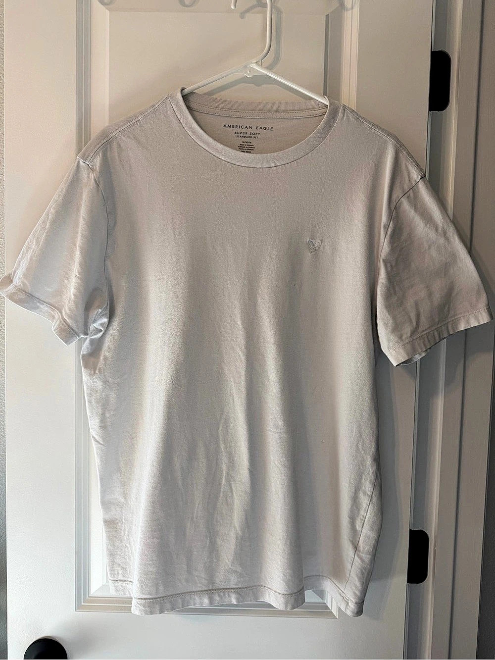 American Eagle Super Soft Standard Fit T-Shirt White Men’s medium